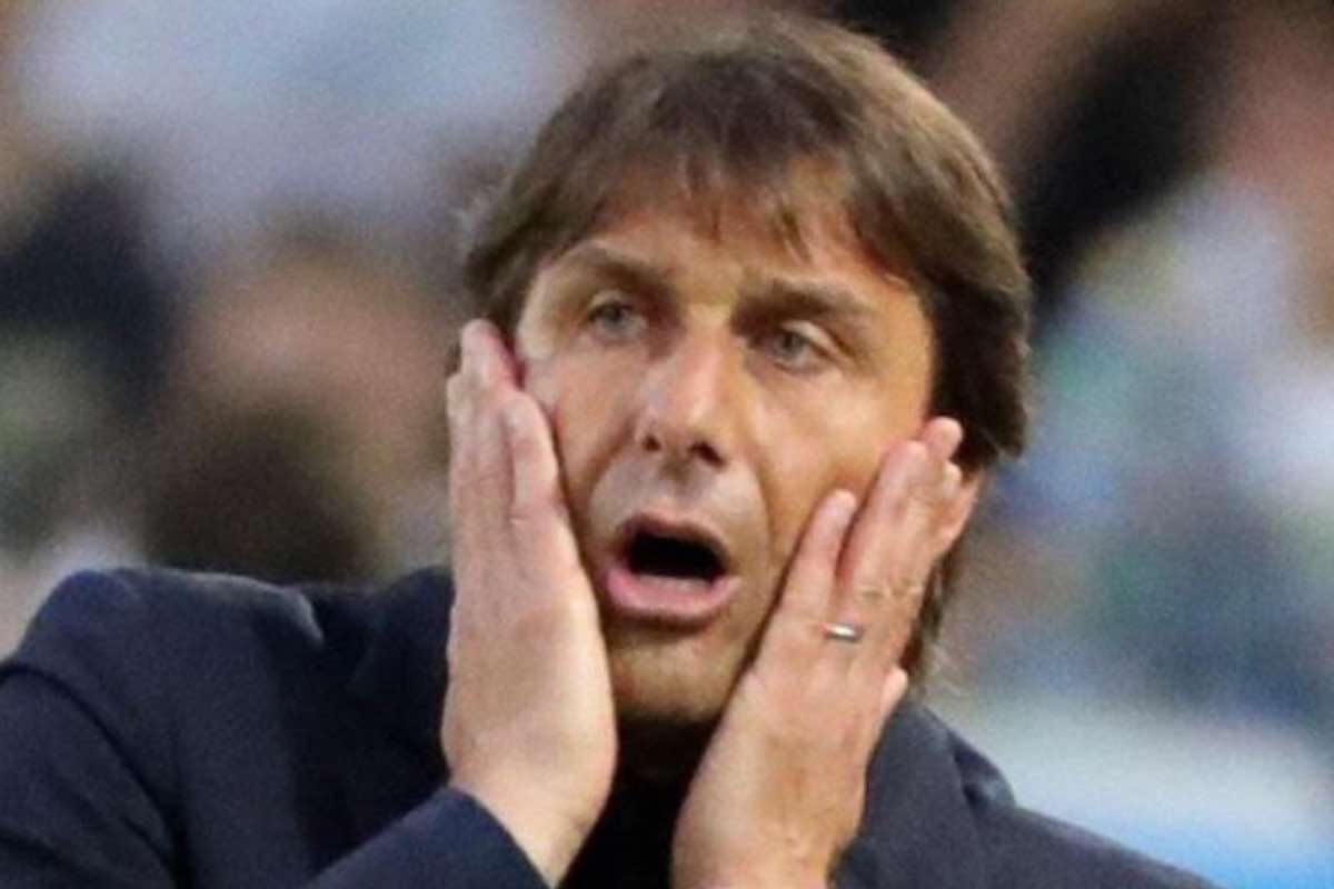 Conte Napoli addio